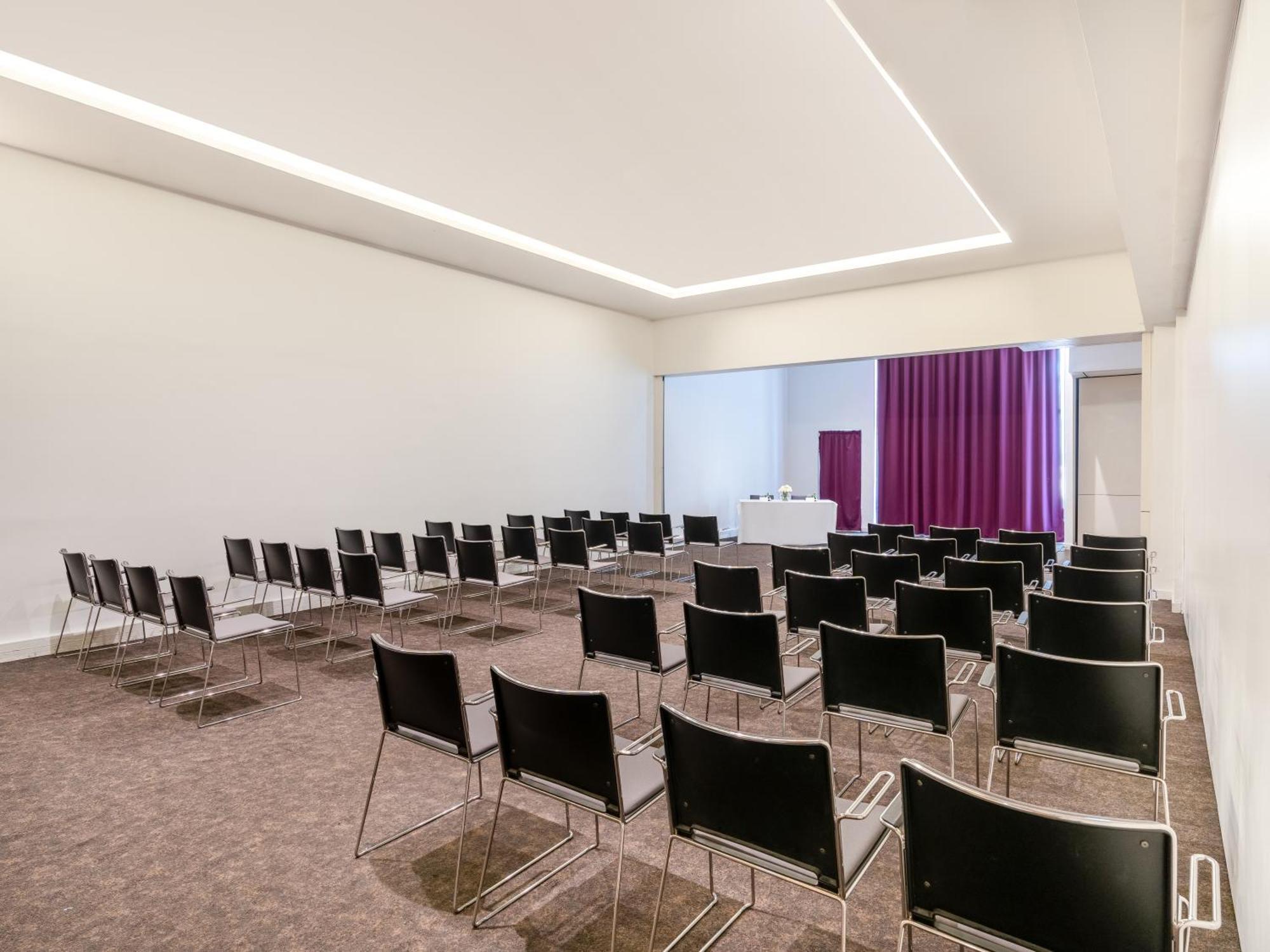 Novotel Abidjan Plateau Eksteriør bilde