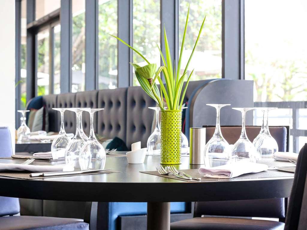 Novotel Abidjan Plateau Restaurant bilde