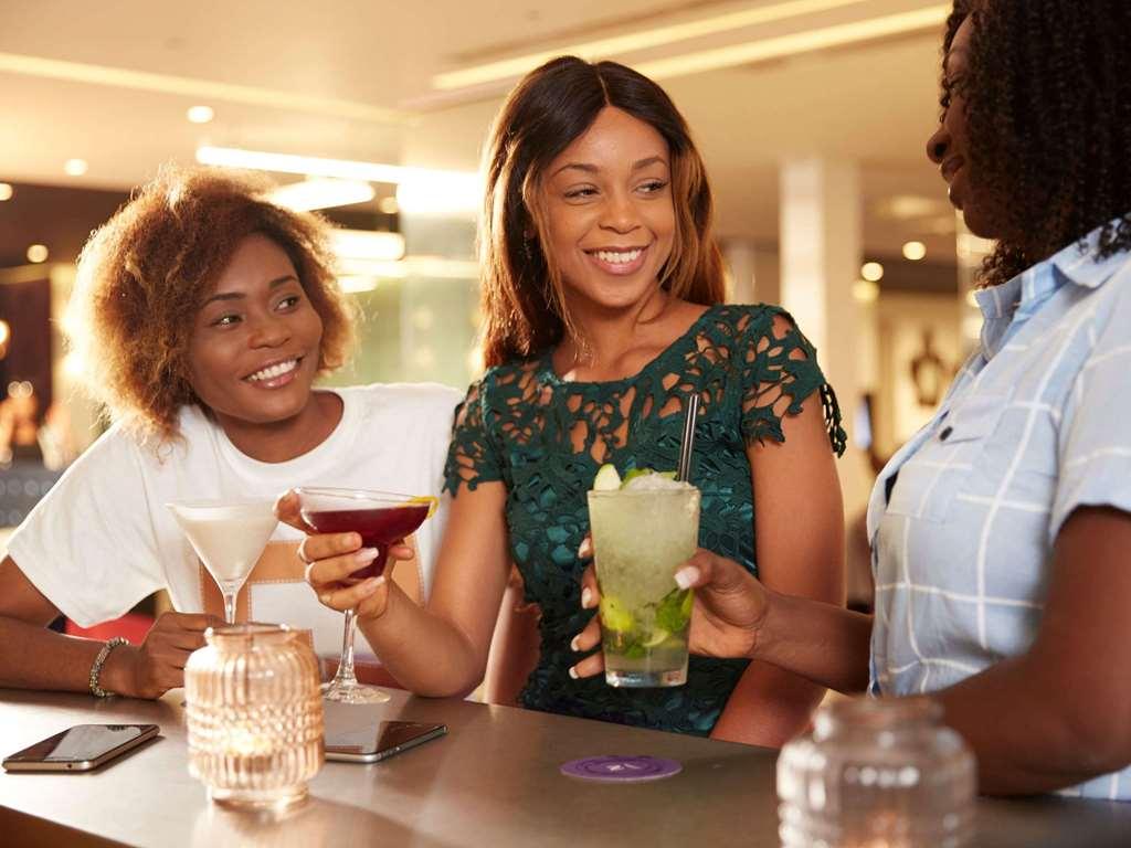 Novotel Abidjan Plateau Restaurant bilde