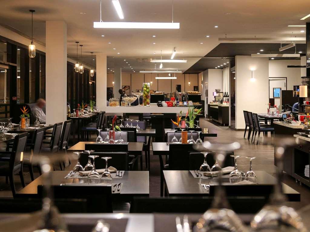 Novotel Abidjan Plateau Restaurant bilde